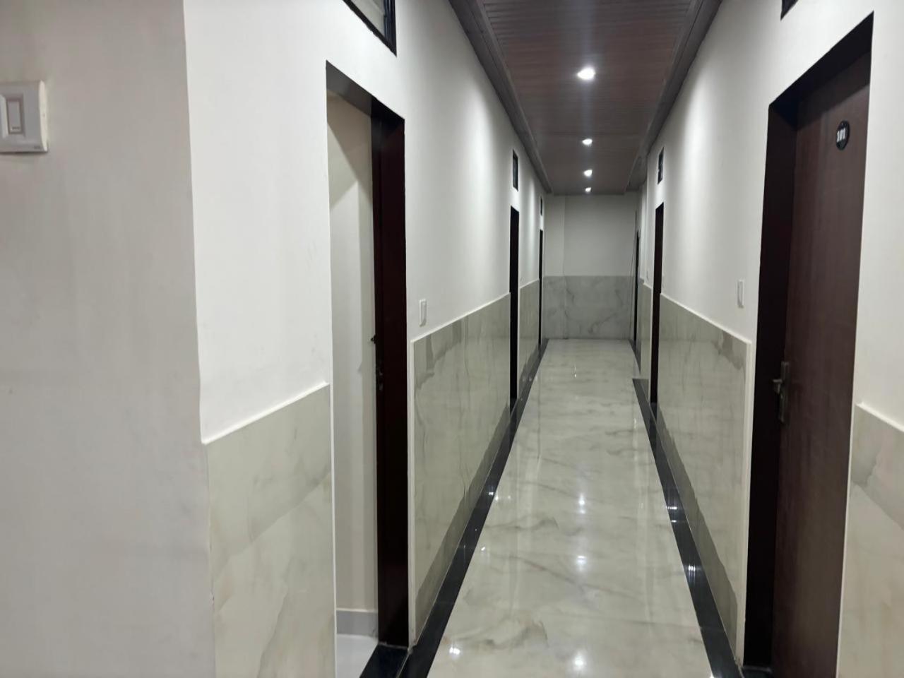 Hotel Silver Moon ชัยปุระ ภายนอก รูปภาพ